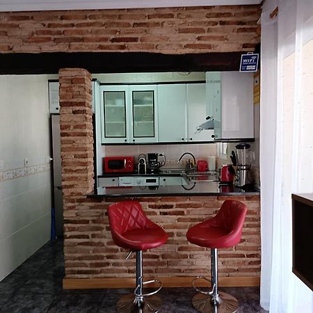 Casa Oasis Puertollano, Una Casa Rural En Puertollano, Agradable, Con Piscina En Zona Tranquila Екстер'єр фото