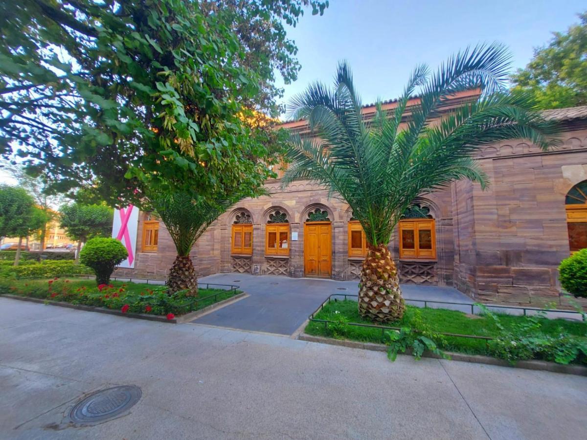 Casa Oasis Puertollano, Una Casa Rural En Puertollano, Agradable, Con Piscina En Zona Tranquila Екстер'єр фото
